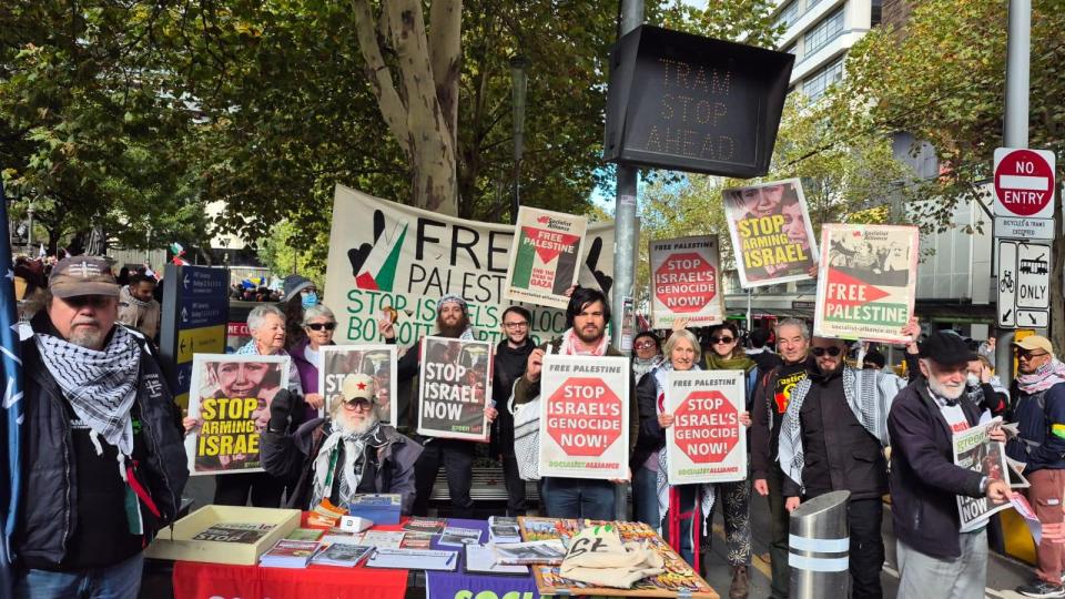 Photo of Socialist Alliance members at Palestine protest