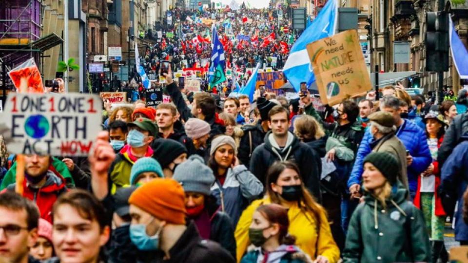 Glasgow climate protest, November 6, 2021. Photo: Oliver Kornblihtt