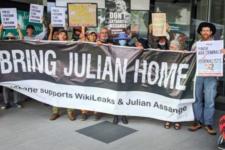 Free Julian Assange protest September 2020